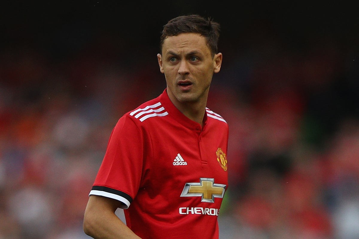 阿斯：拉菲尼亚因为肌肉不适缺战贝蒂斯，他能出战下场欧冠（阿斯：拉菲尼亚肌肉不适无缘战贝蒂斯，预计下场欧冠可复出）